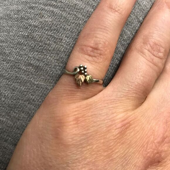 landstrom Jewelry - Black Hills Gold Ring Size 5.5